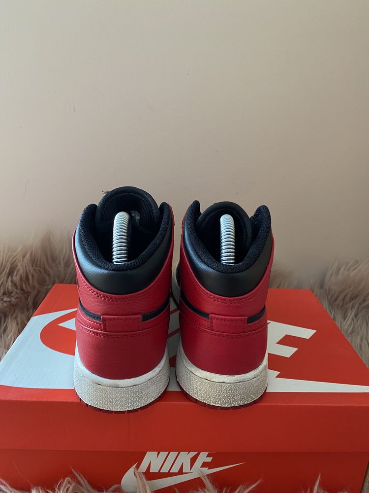 Buty Jordan 1 Mid