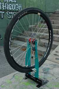 Станок стенд для центровки велосипедных колёс верстат для спицовки пра