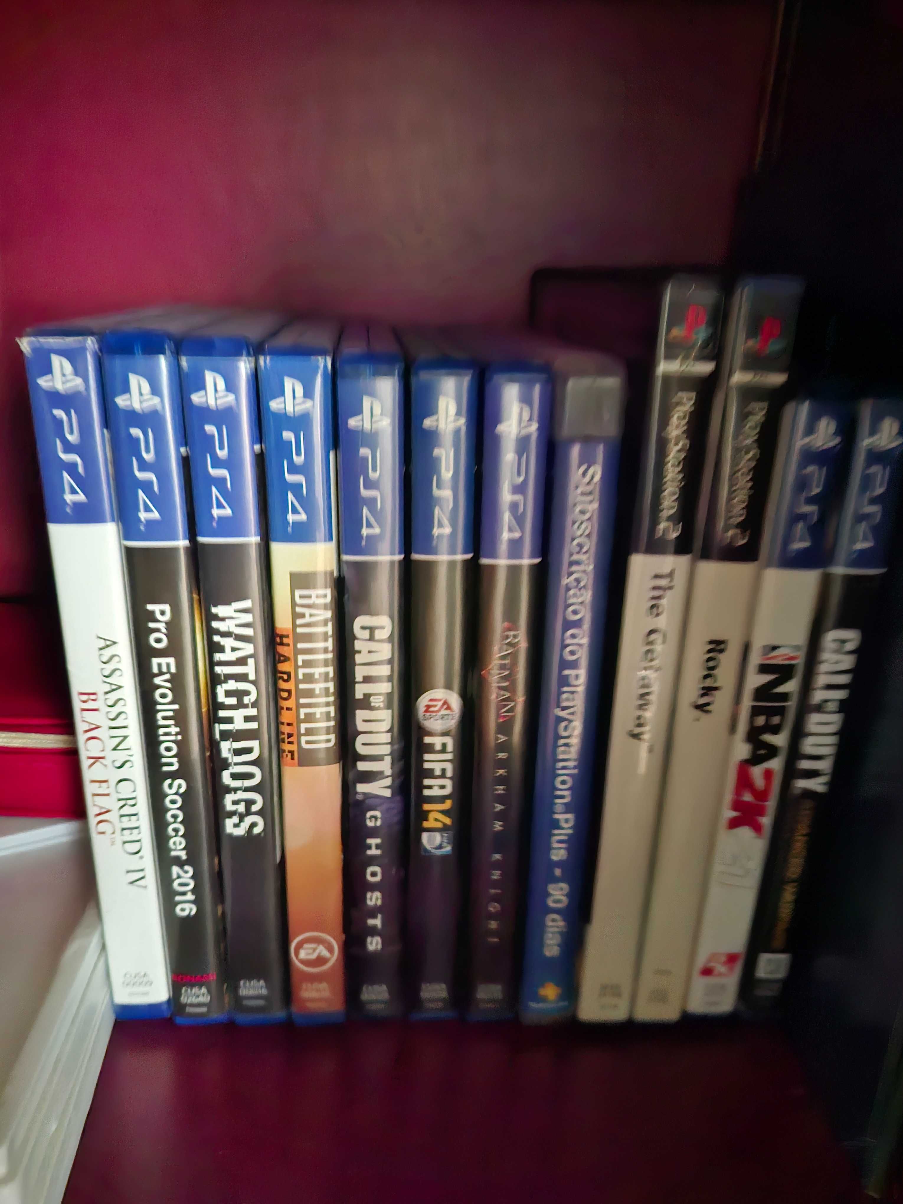 Playstation 4 c/ 2 comandos