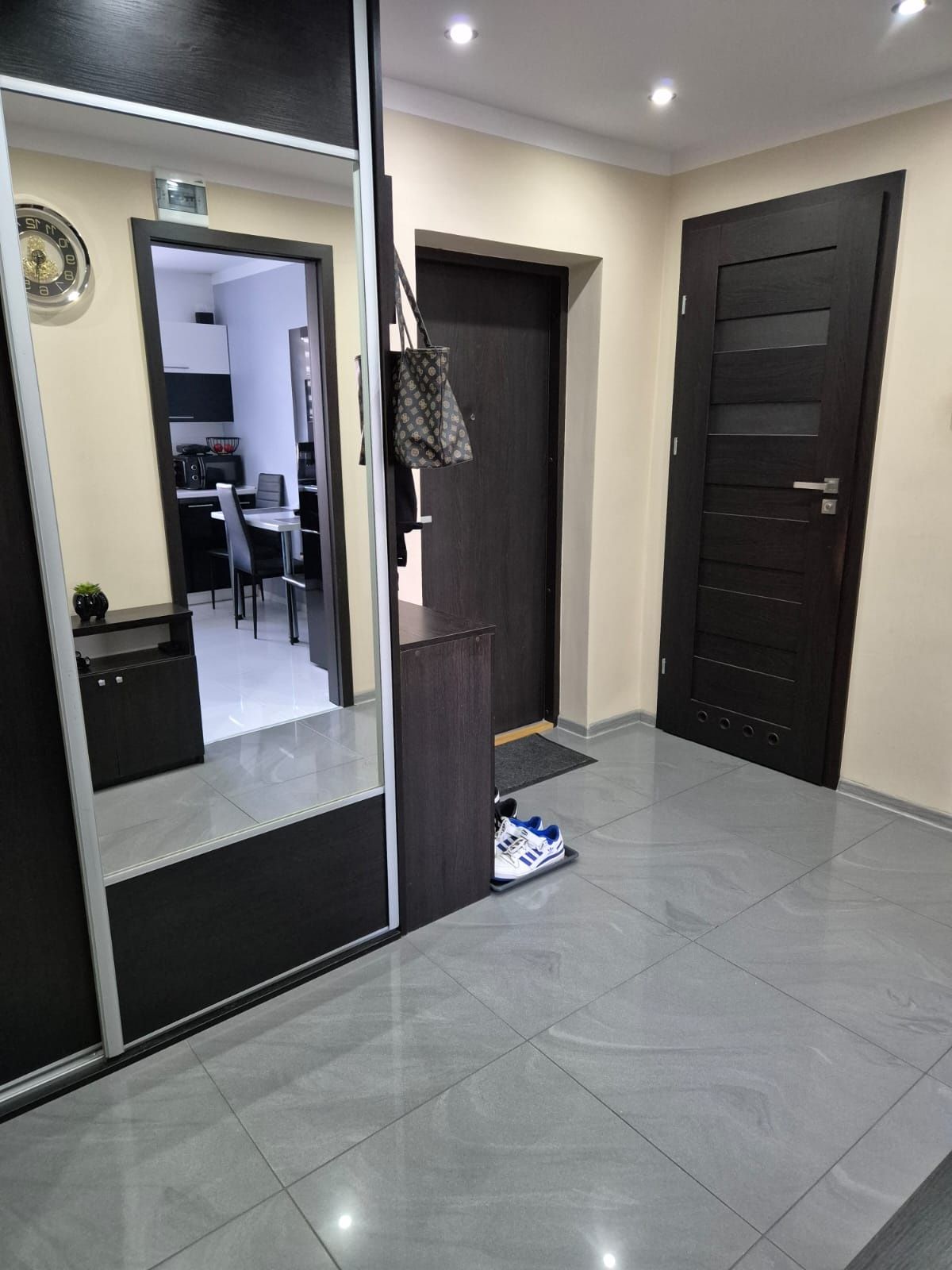 Sprzedam mieszkanie os. Niwa 52 m2