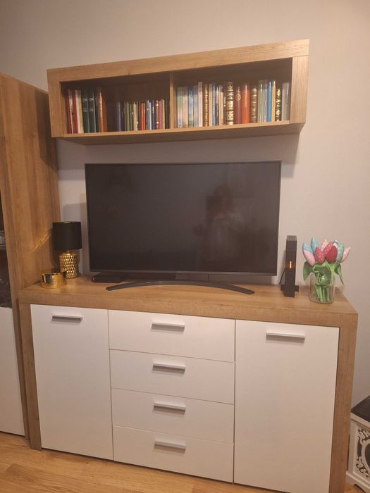 meble komody komplety witryny