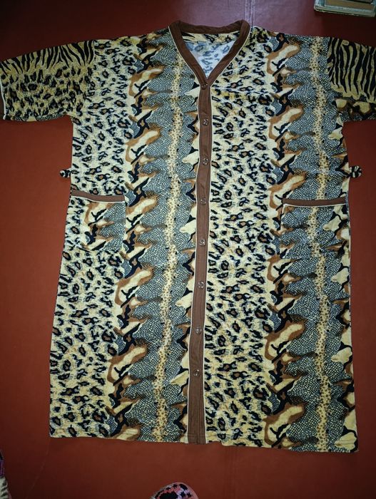 Дуже яскравий халат Турція на молніі-200грн