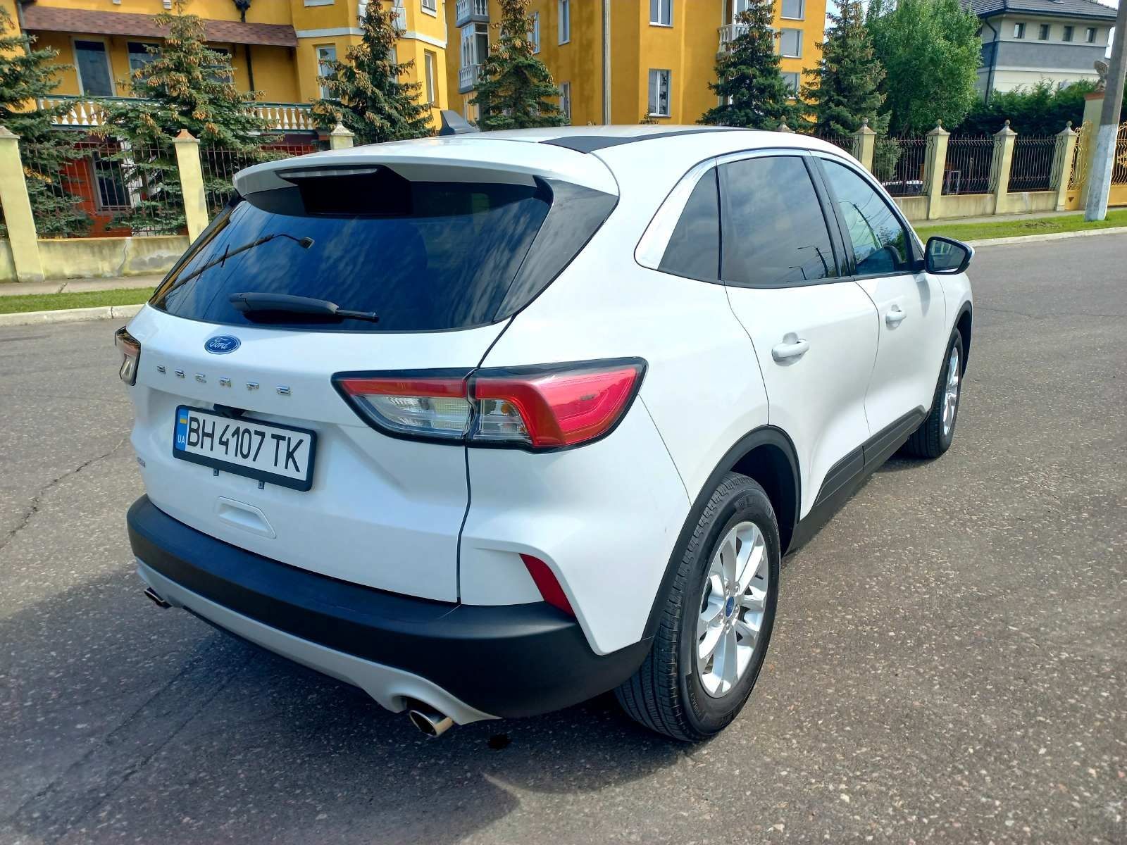 Продам Ford Escape 2021