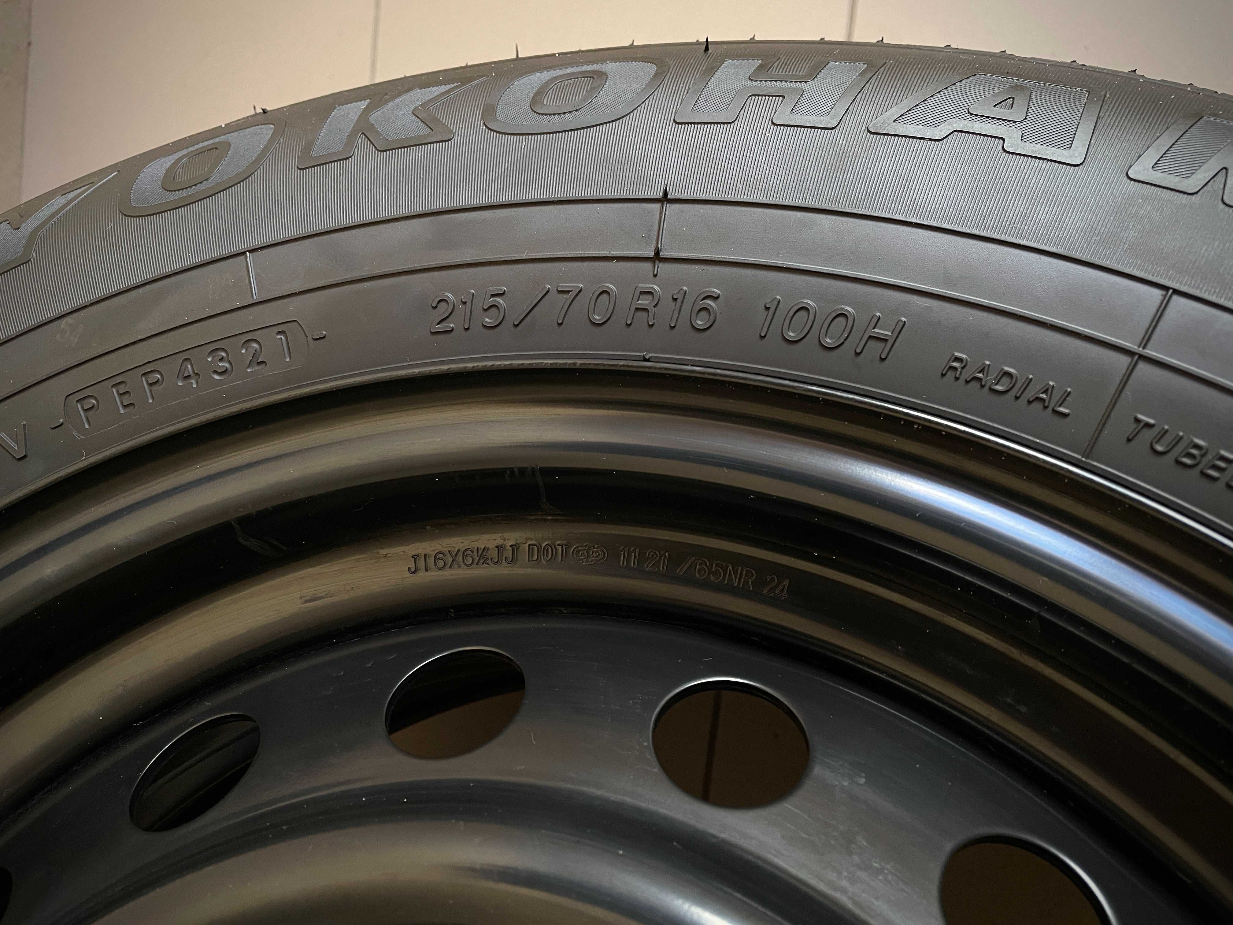 Продам комплект колес 215/70 R16 (5х114.3, ET38)