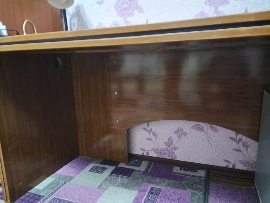 Стіл офісний/письмовий/керівника