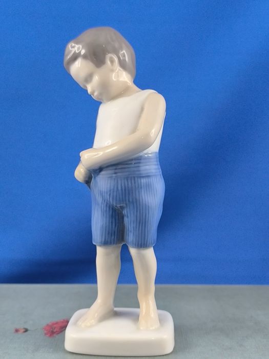Chłopiec Bing&Grondahl Kopenhaga #porcelana #ozdoba #dekoracja