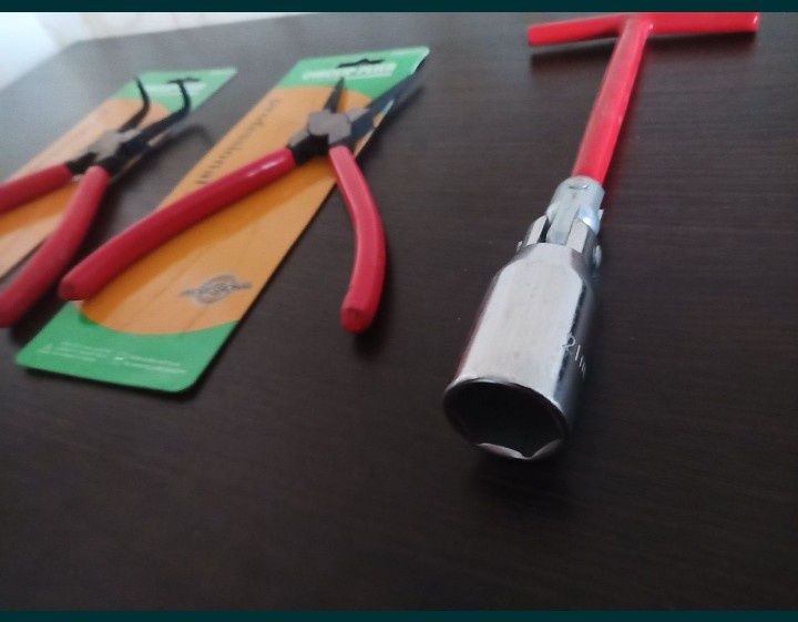 Новий Съемник стопорных  колец для автомобилей ключ свечной