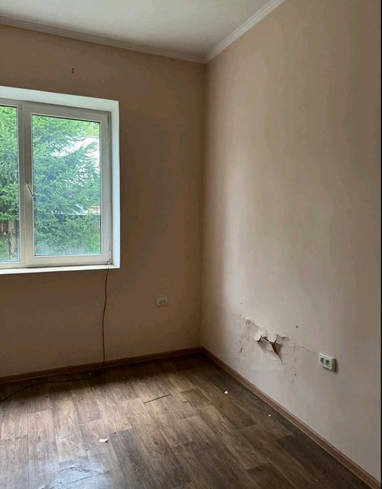 Нежитлові будівлі - м. Іршава, Закарпатська обл.