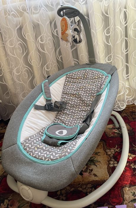 Дитячий шезлонг-гойдалка