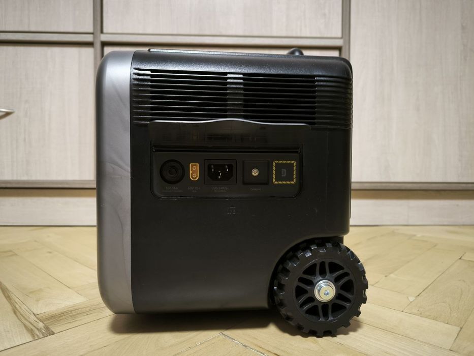 Зарядна станція Zendure SuperBase Pro 1500 2000 W, 1440 Wh Grey