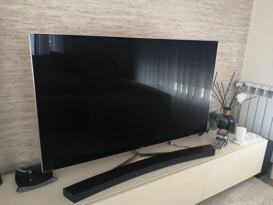 TV Samsung 55" Modelo UE55KS8000T