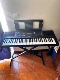 Teclado Yamaha - PSR E363