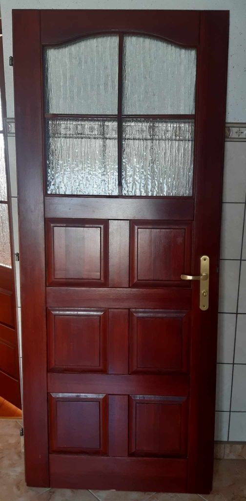 Drzwi wewnętrzne z futrynami 80cm i 70cm