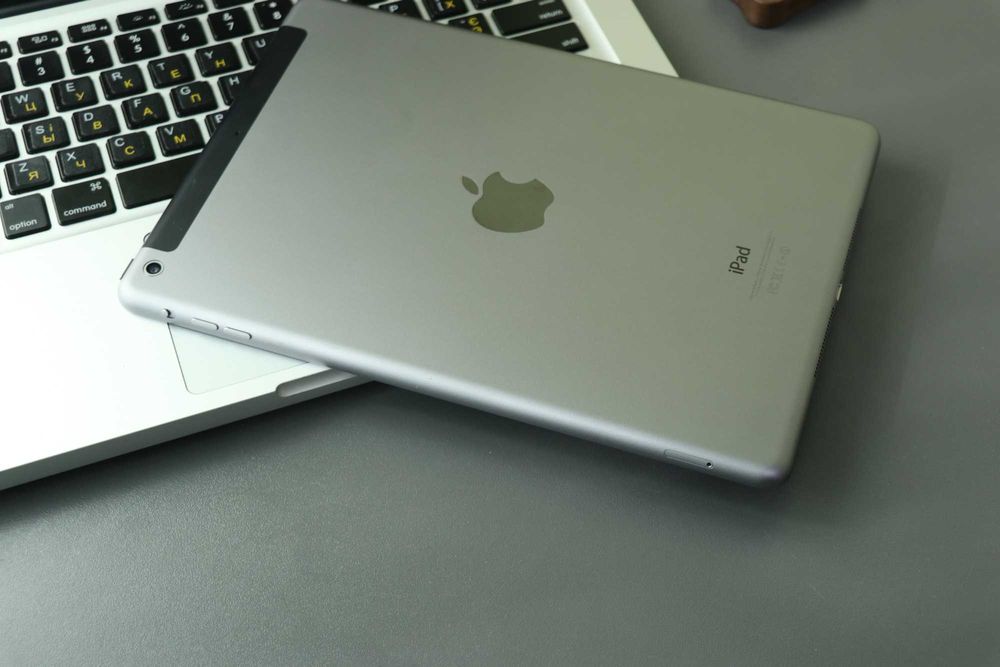 Планшет Apple iPad Air 1 16/32/64 Gb Wifi оригинал б/у
