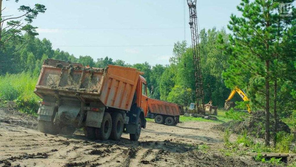 Оренда послуги спецтехніки. Екскаватори, самоскиди, автокрани та інше