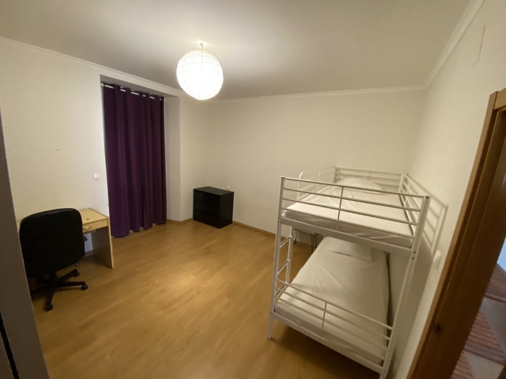 Arrendar Quarto Almirante Reis
