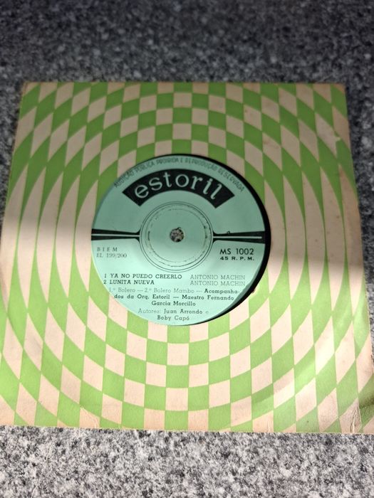 Vinil 45rpm de etiqueta Estoril
