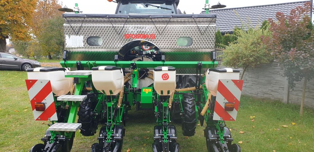 Siewnik punktowy do kukurydzy 4 rzędowy  Sfoggia sigma 5