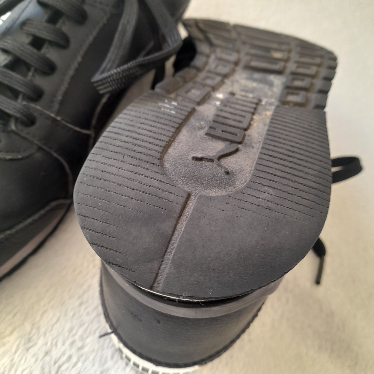 Buty PUMA czarne r.41 dł.wkładki=27cm dla chłopca