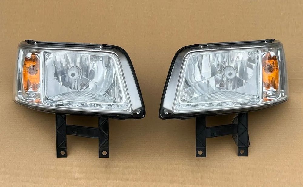 LAMPA LAMPY REFLEKTORY PRZEDNIE PRZÓD VW T5 CARAVELLE DOKA MULTIVAN TRANSPORTER EUROPA