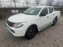 Mitsubishi L200 2.4 DI-D CD Invite 4WD