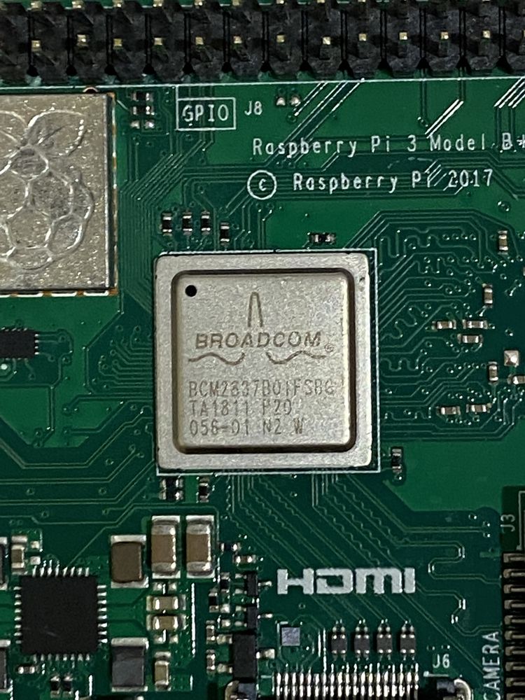 Мини-компьютер Raspberry Pi 3B+