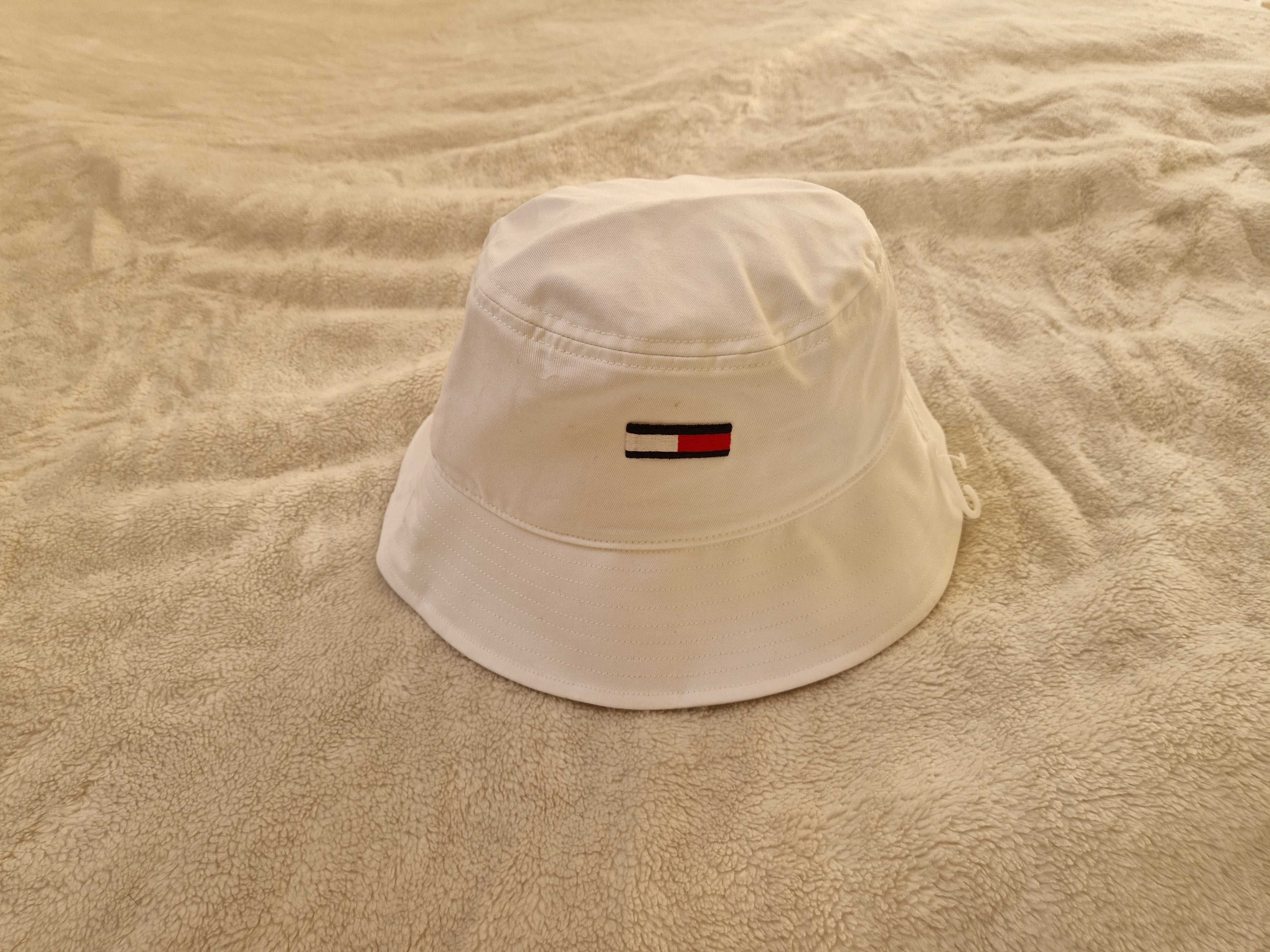 Nowy biały kapelusz bucket Tommy Hilfiger