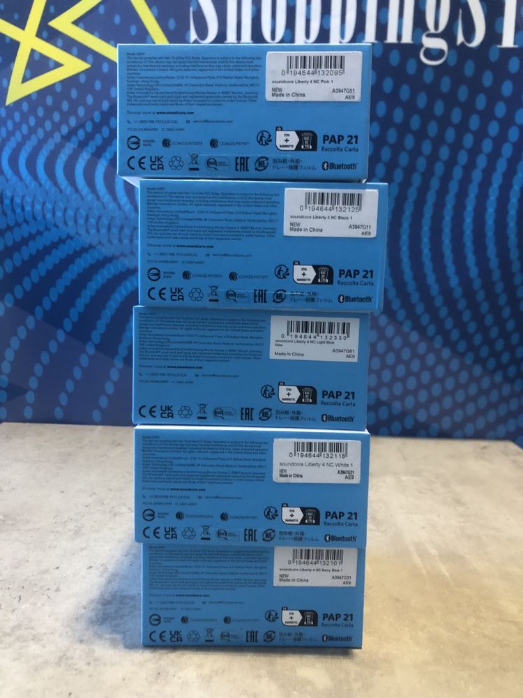 Навушники SoundCore Liberty 4 NC White/Black/L.Blue/N.Blue/Red
