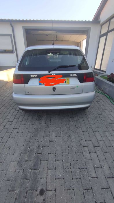 Seat Ibiza 1.4 a gasolina de 97