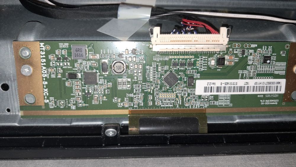 Bravis LED-32E2000 на запчастини