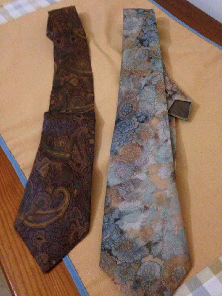 2 gravatas