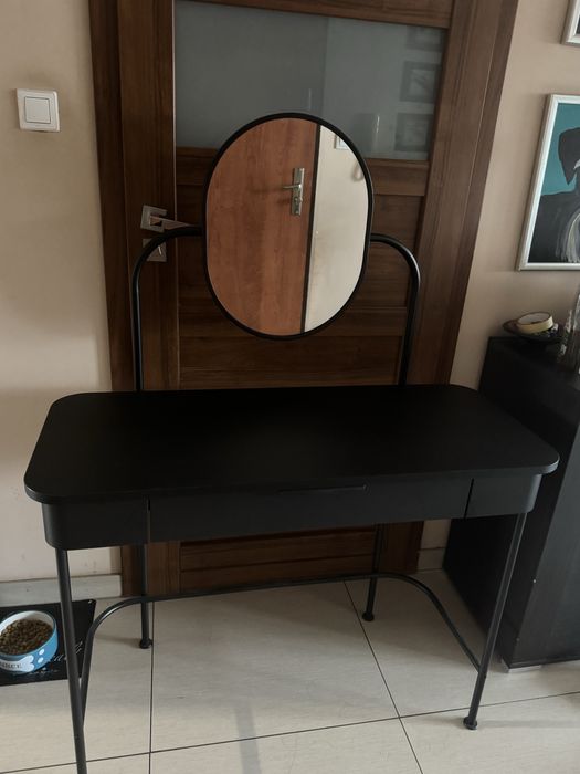 Toaletka czarna Ikea