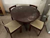 Mesa e 4 cadeiras para restaurar
