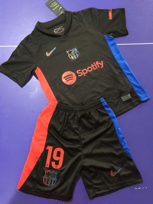 Strój dziecięcy #19 Lamine Yamal FC Barcelona wyjazdowa R.28