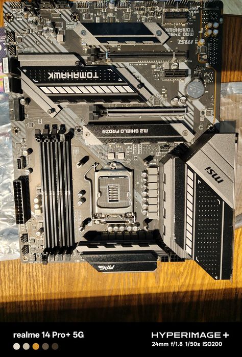 Z490 MSI tomahawk Opis!!