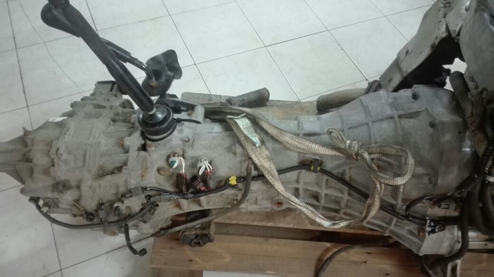Caixa de velocidades nissan navara 4x4 de 2005