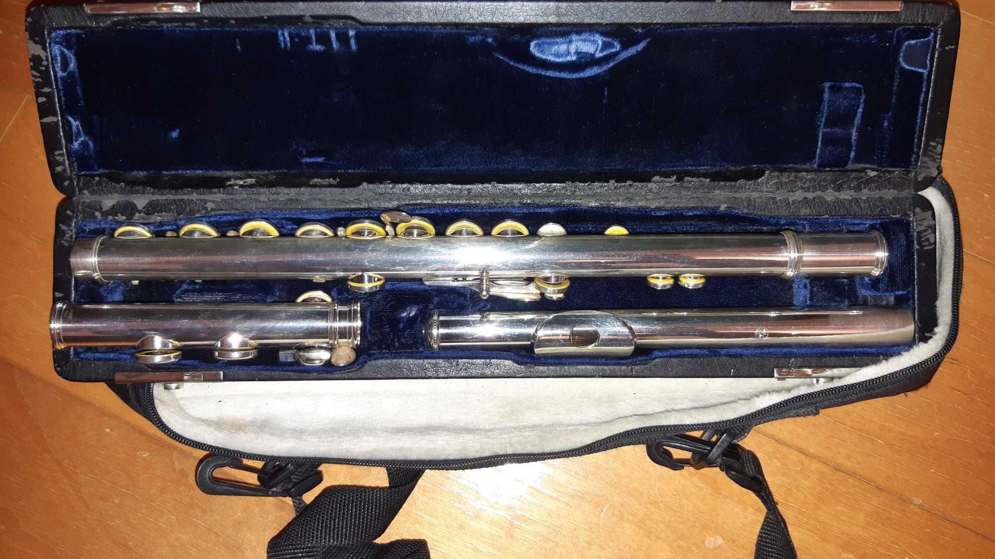 Flauta Transversal Yamaha YFL  814 Japan (prata pura)
