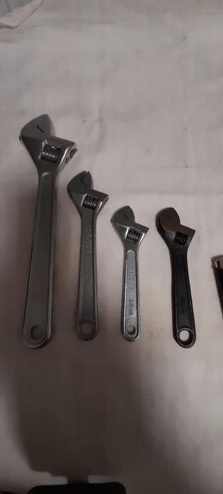 Klucze nastawne  z PRL kolekcjonerskie  nowe