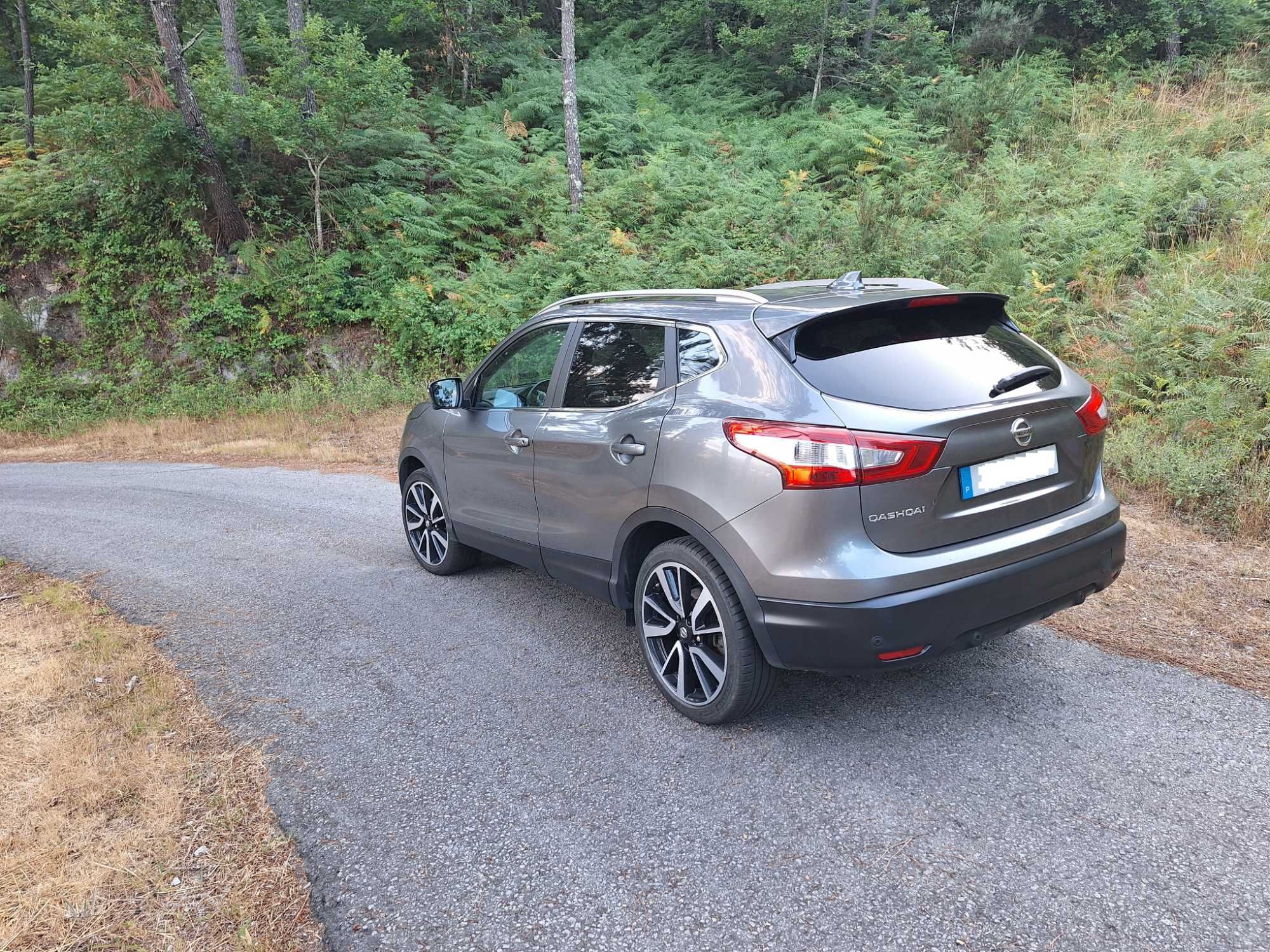 NISSAN QASHQAI Tekna Premium 1.6 dci 130cv "Full Extras"