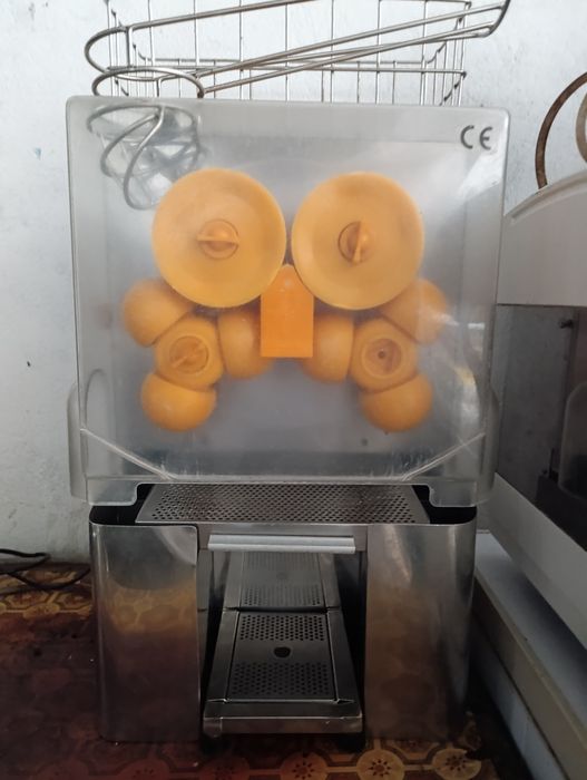 Maquina sumo laranja