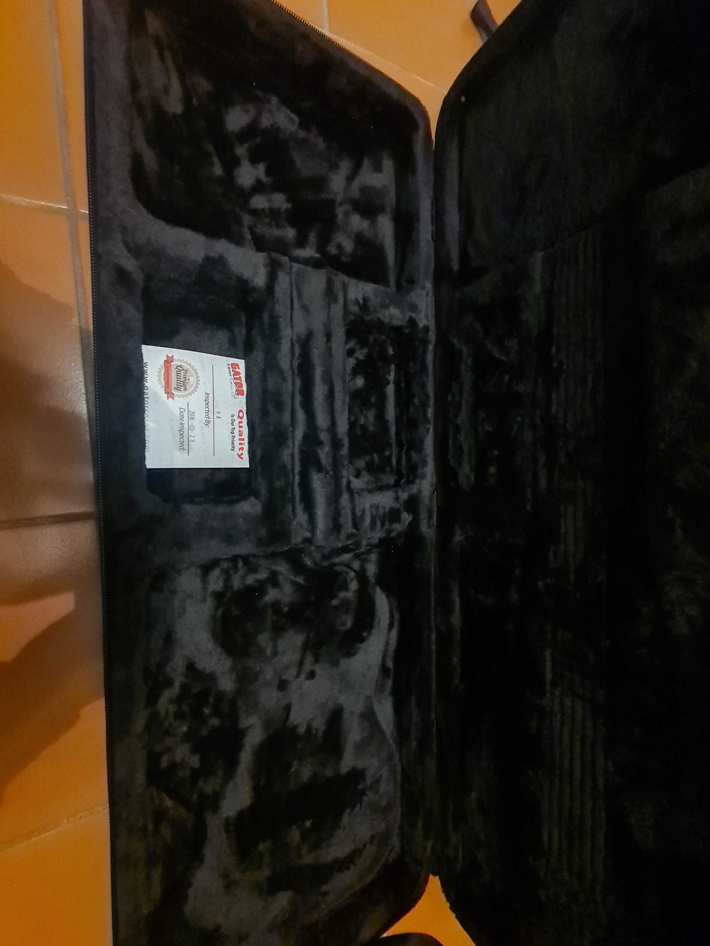 Guitarra Elétrica Ibanez + Amplificador Fender