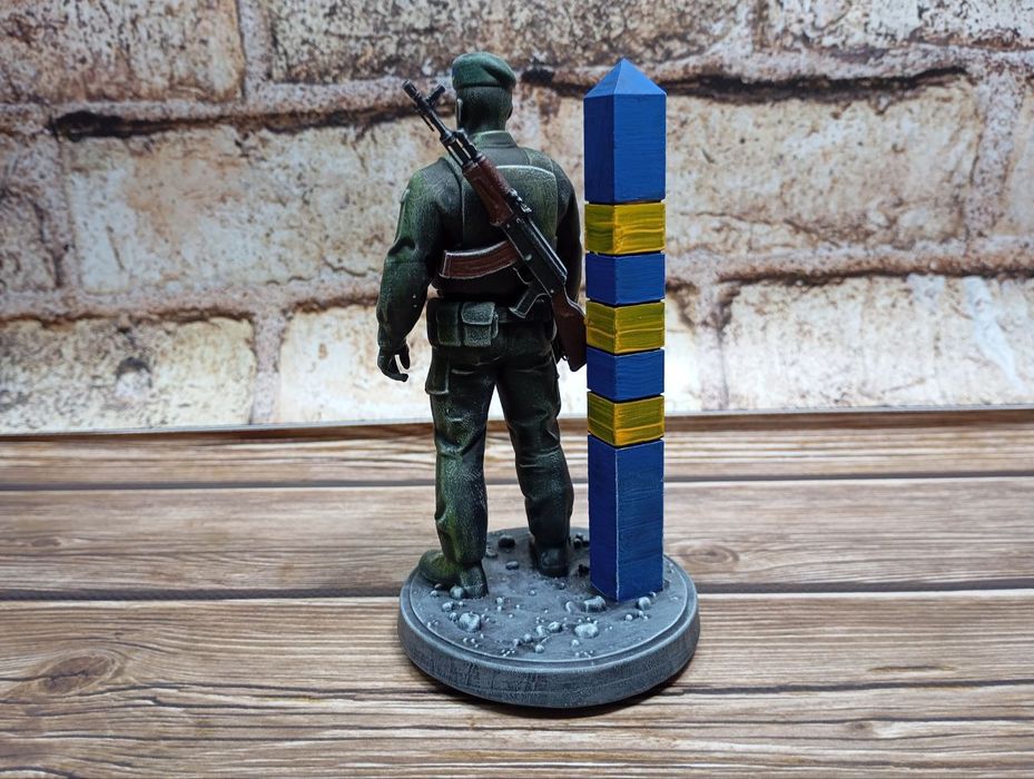 Статуетка “Прикордонник” – подарунок, що говорить без слів! 

Відчуйте