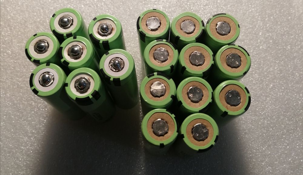 Аккумуляторы 18650. 2400-2500 миллиампер. Panasonic для LED ламп