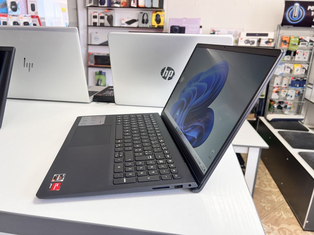 Уцінка / Dell Inspirion 3515 / Ryzen 5 / 8Gb / 256 SSD / IPS / 15.6