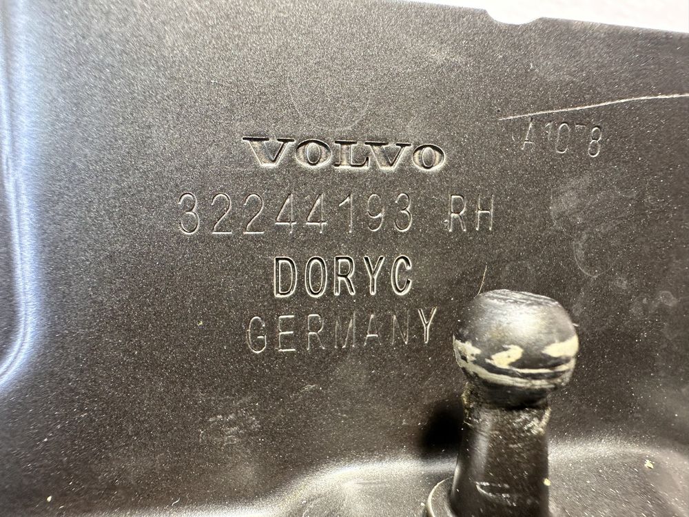 Volvo S60 3 III V60 2 II zawias maski lewy prawy 17-24