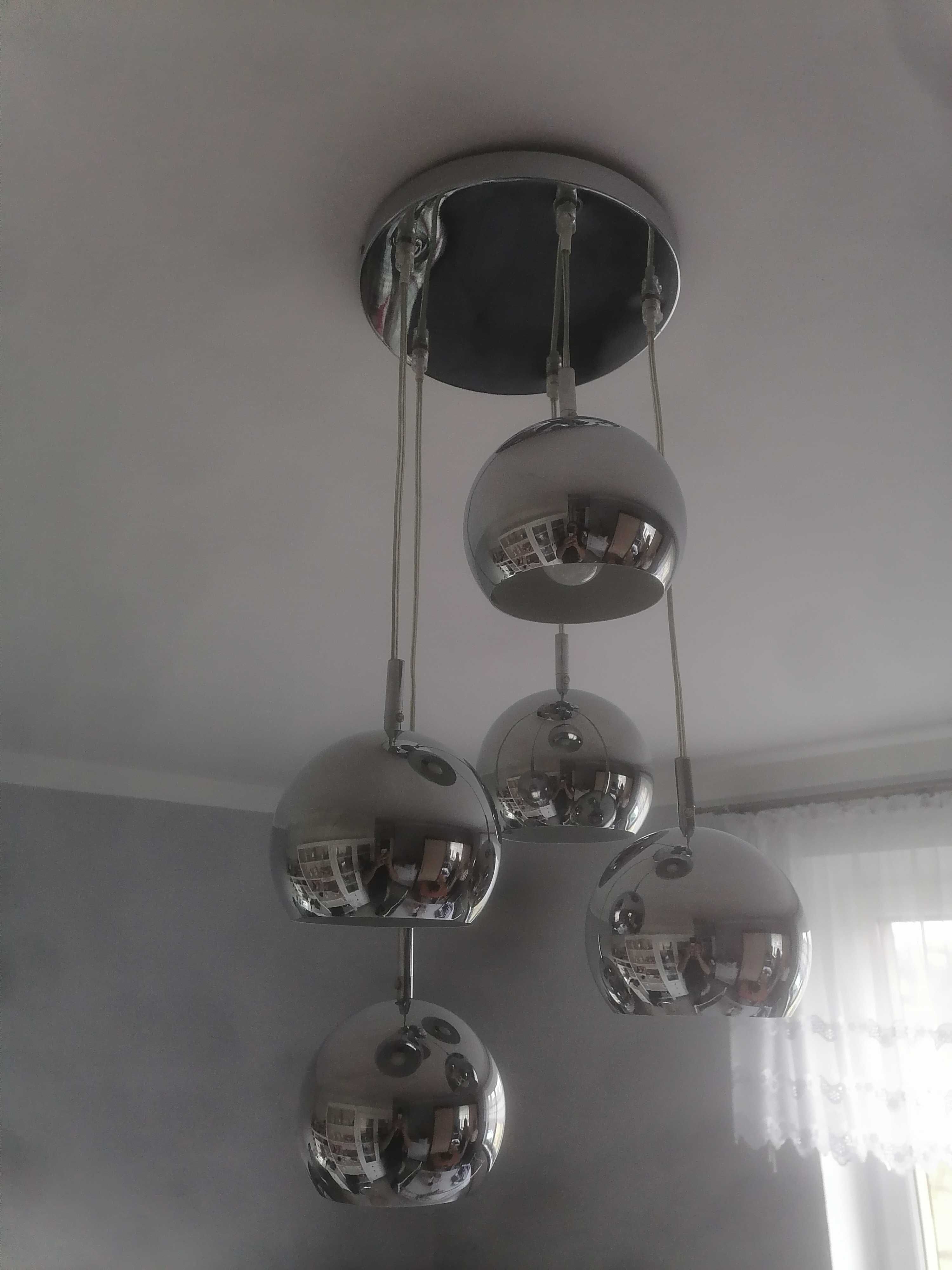 Lampa wiszącą kule chrom