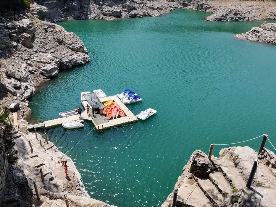 Przyczepa, auto4x4 i działka - gaj oliwny z mediami, wynajem,Hiszpania