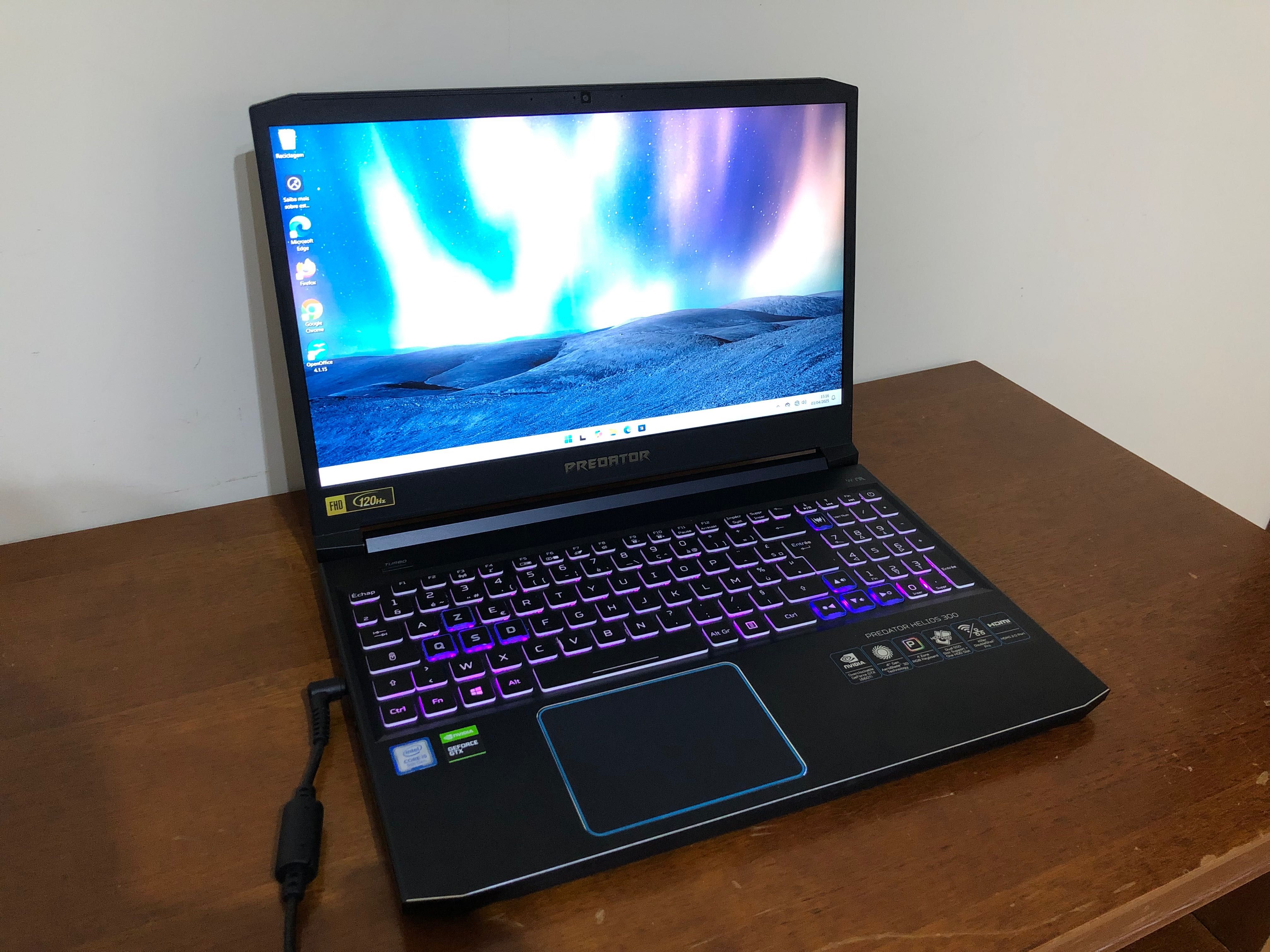 Portátil Acer Predator Helios 300 PARA PEÇAS