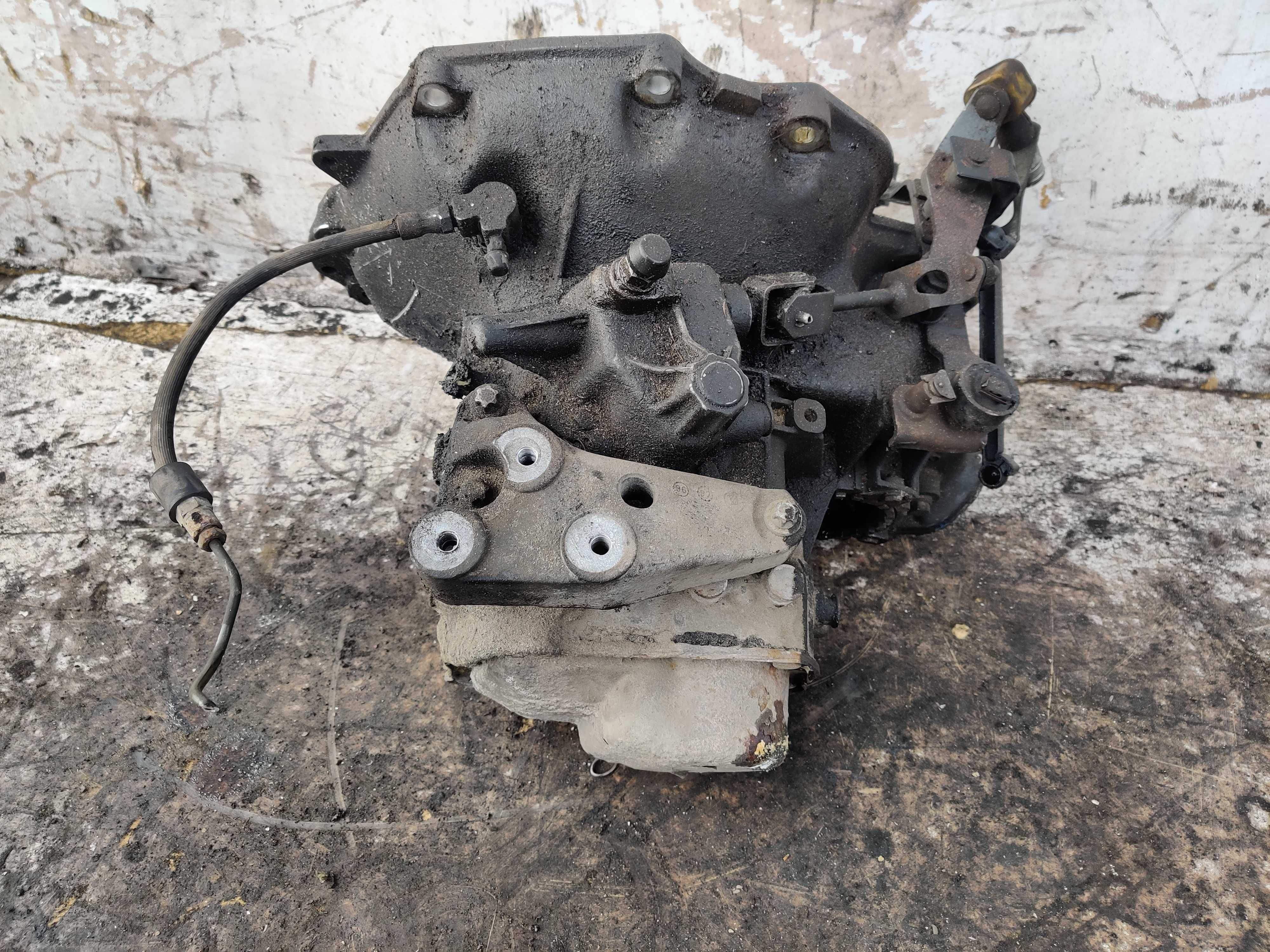 Opel Astra G II 2 1.6 16V Skrzynia Biegów F17C374