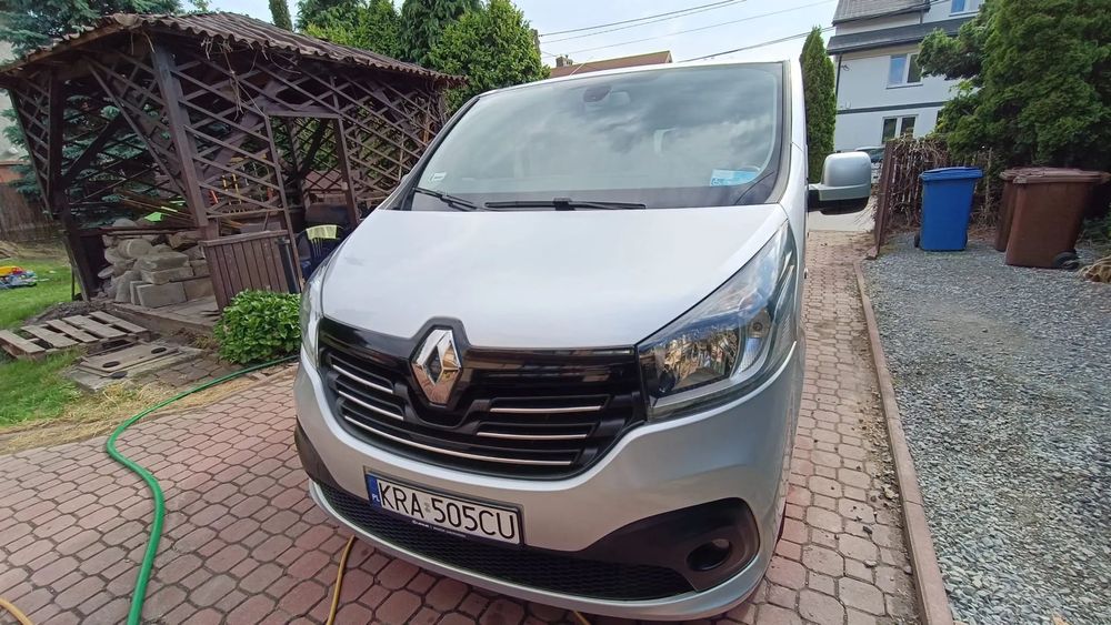 Renault Trafic Renault Trafic III 1.6 dCi • 9-osobowy • 2019 • Klimatyzacja